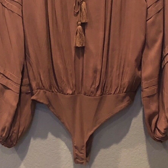 Women's Boutique Wishlist Rust Ruffled Tassel Blouse One Piece Bodysuit S/M/L - Picture 3 of 10